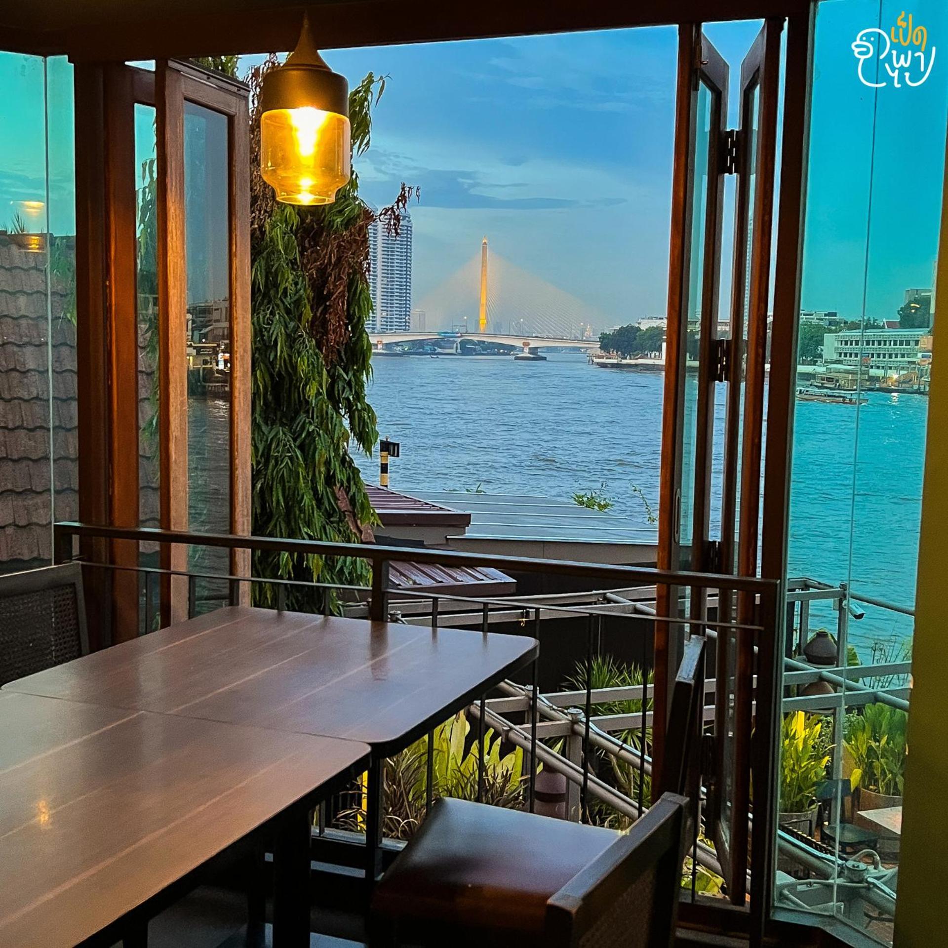 Baan Wanglang Riverside, Бангкок Экстерьер фото